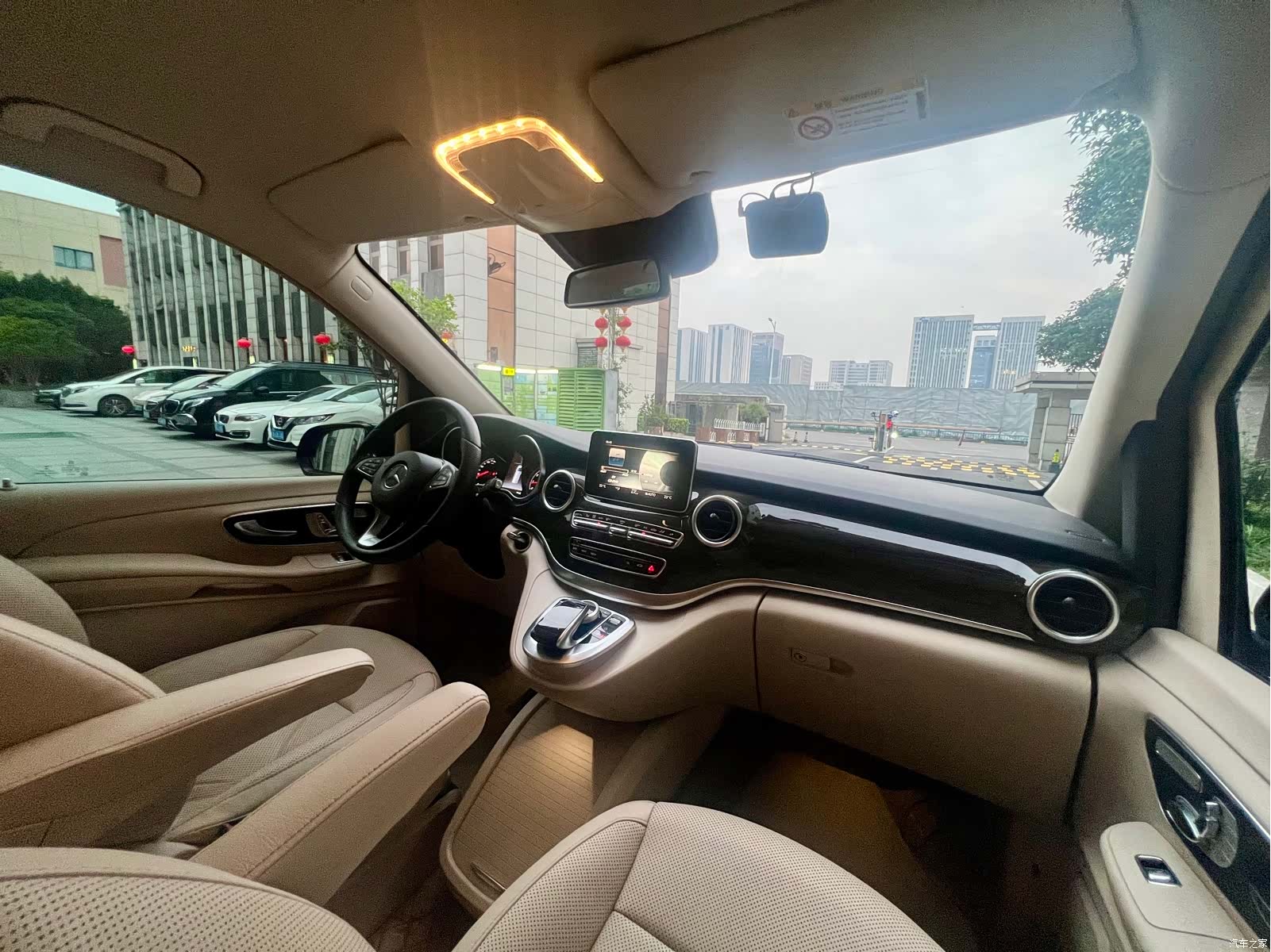 Mercedes-Benz V-Class, 2018 22
