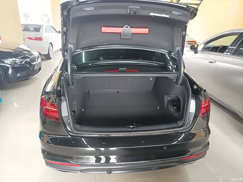 Audi A4L, 2021 19