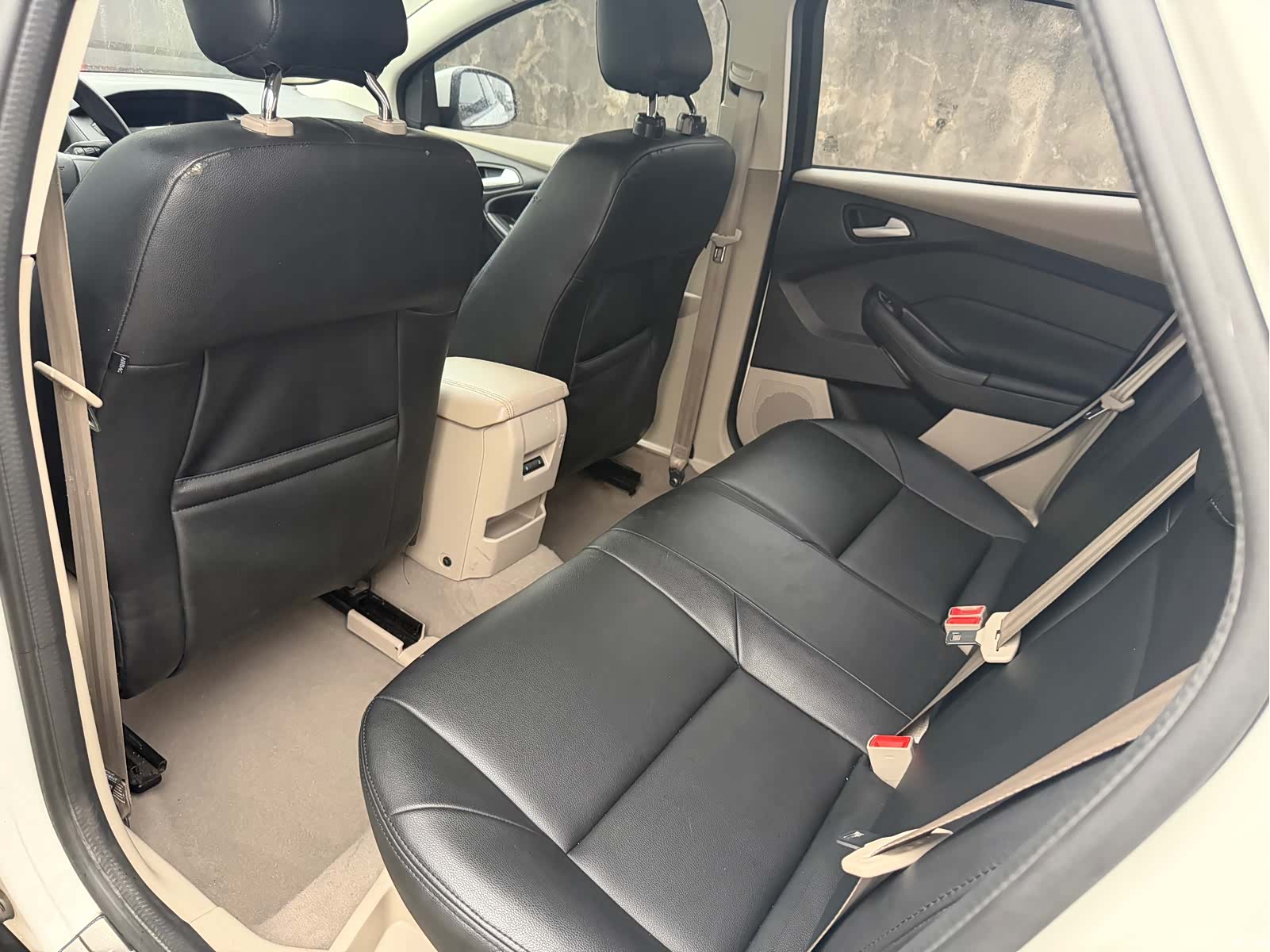 Ford Focus, 2017 10
