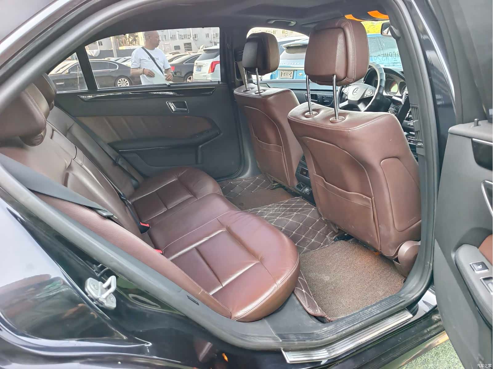 Mercedes-Benz E-Class, 2011 13