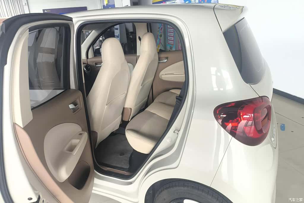 Wuling MINIEV, 2025 11