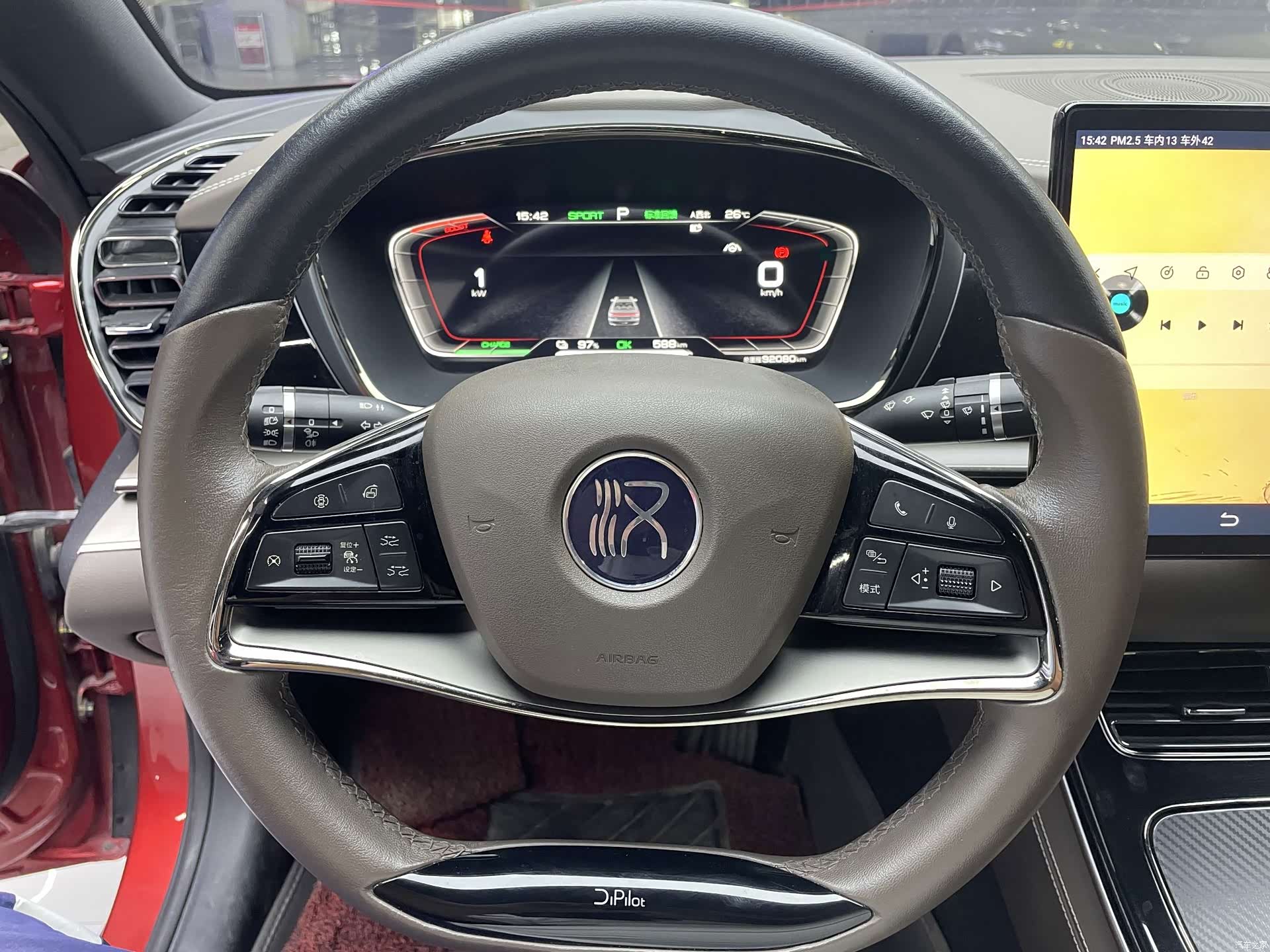 BYD Han, 2022 13