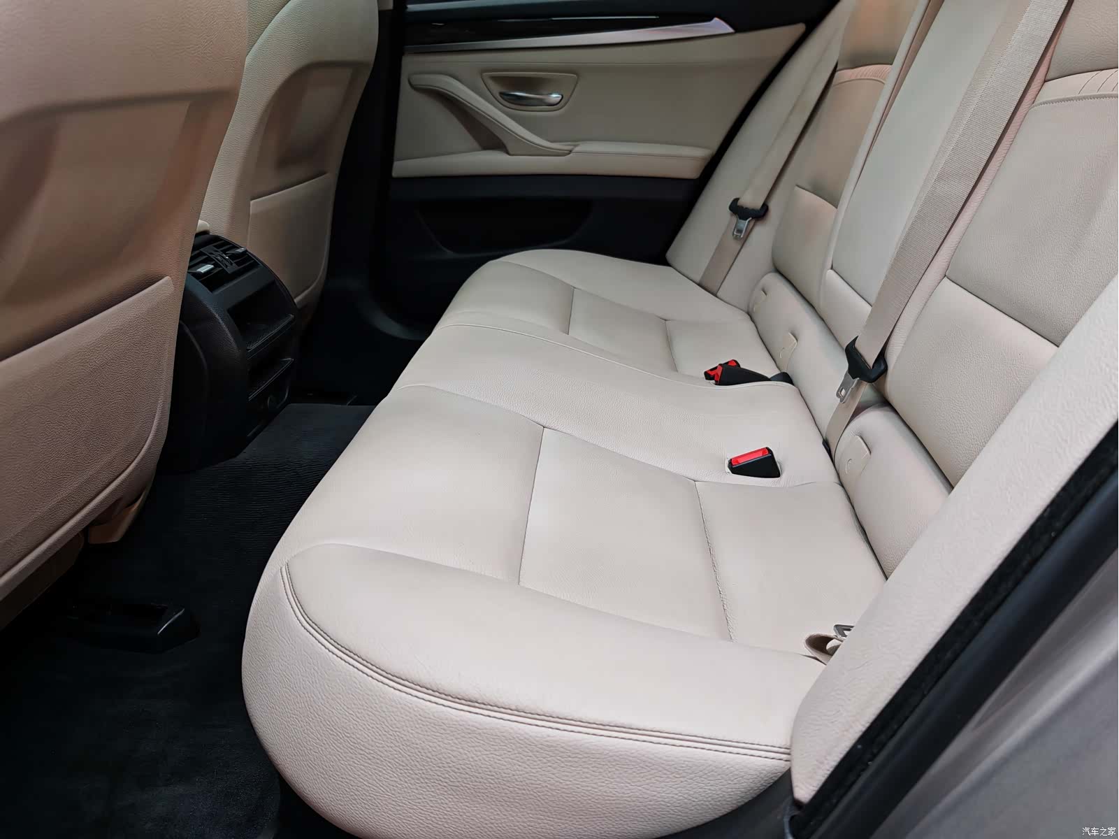 BMW 5 Series, 2015 33