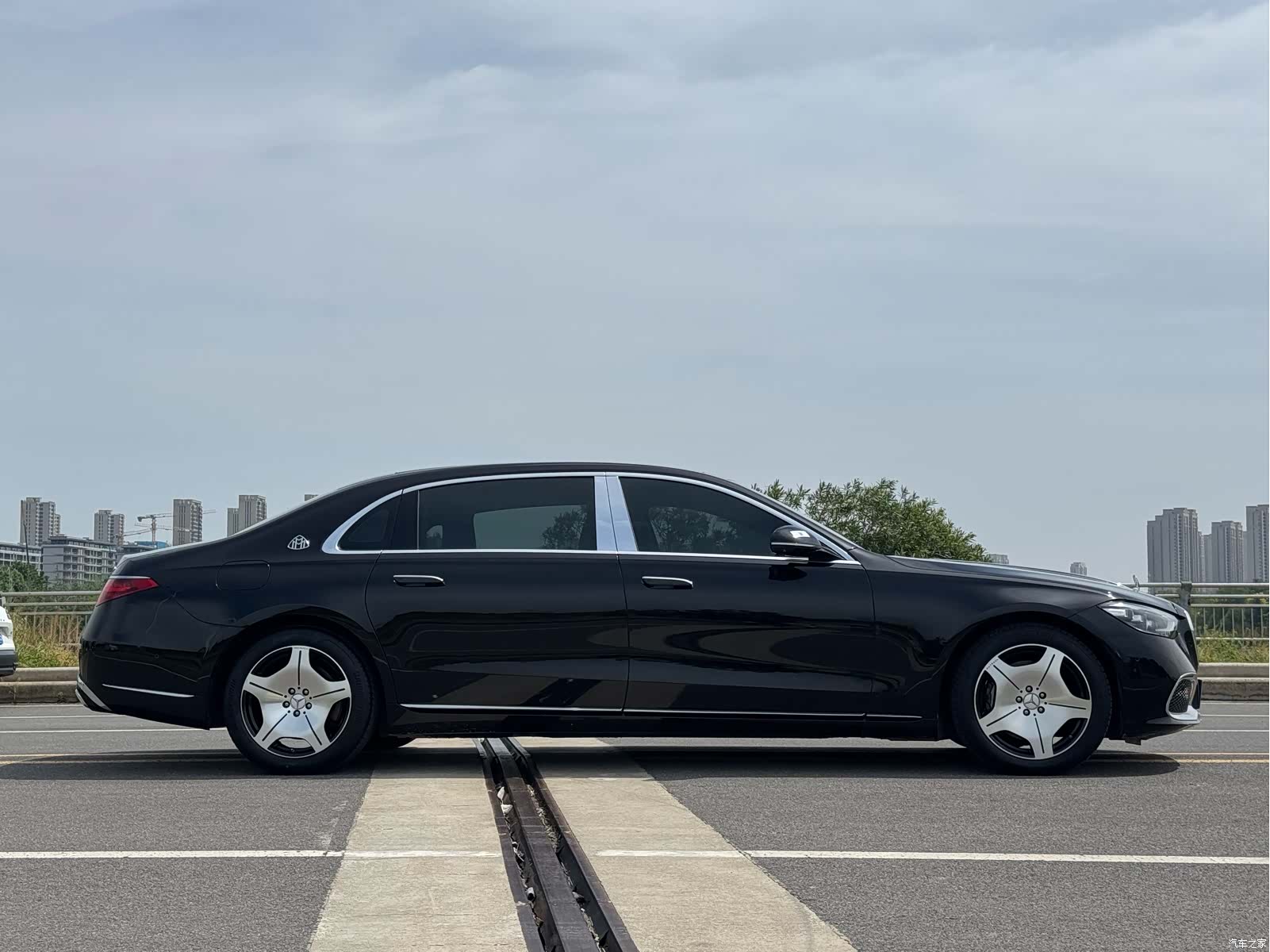 Maybach S-Class, 2021 4