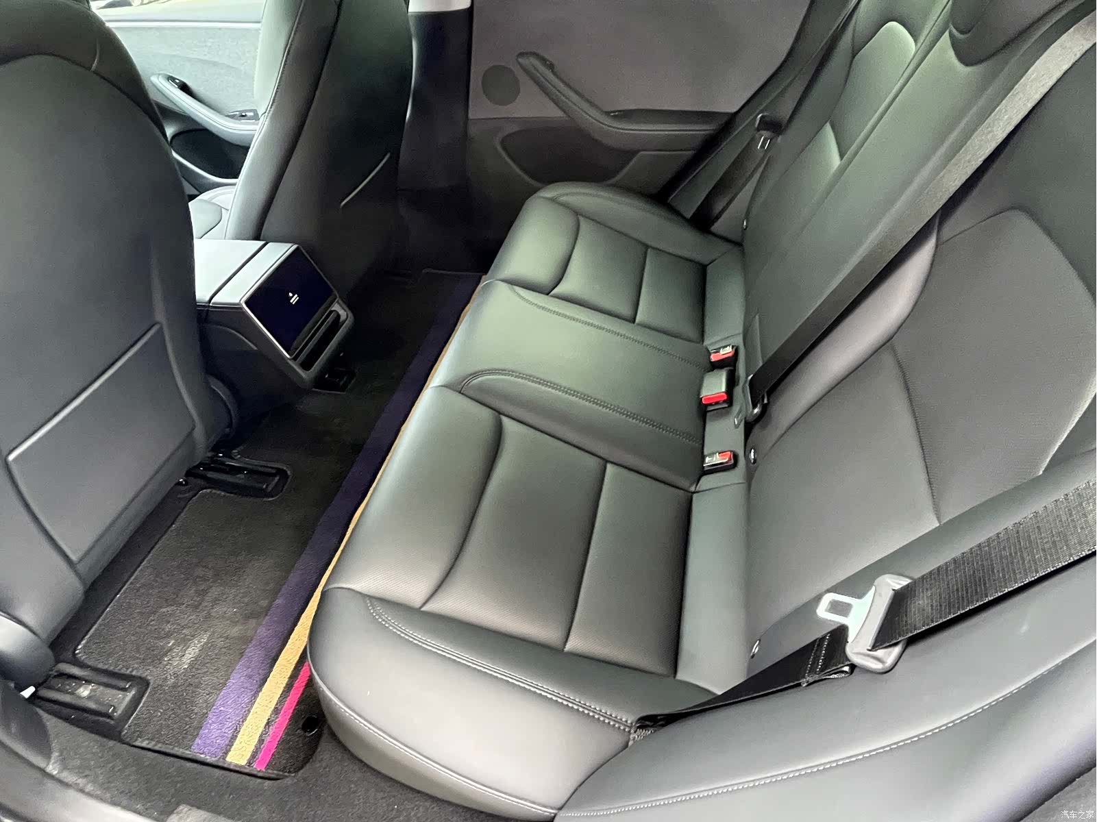 Tesla Model 3, 2024 все фото
