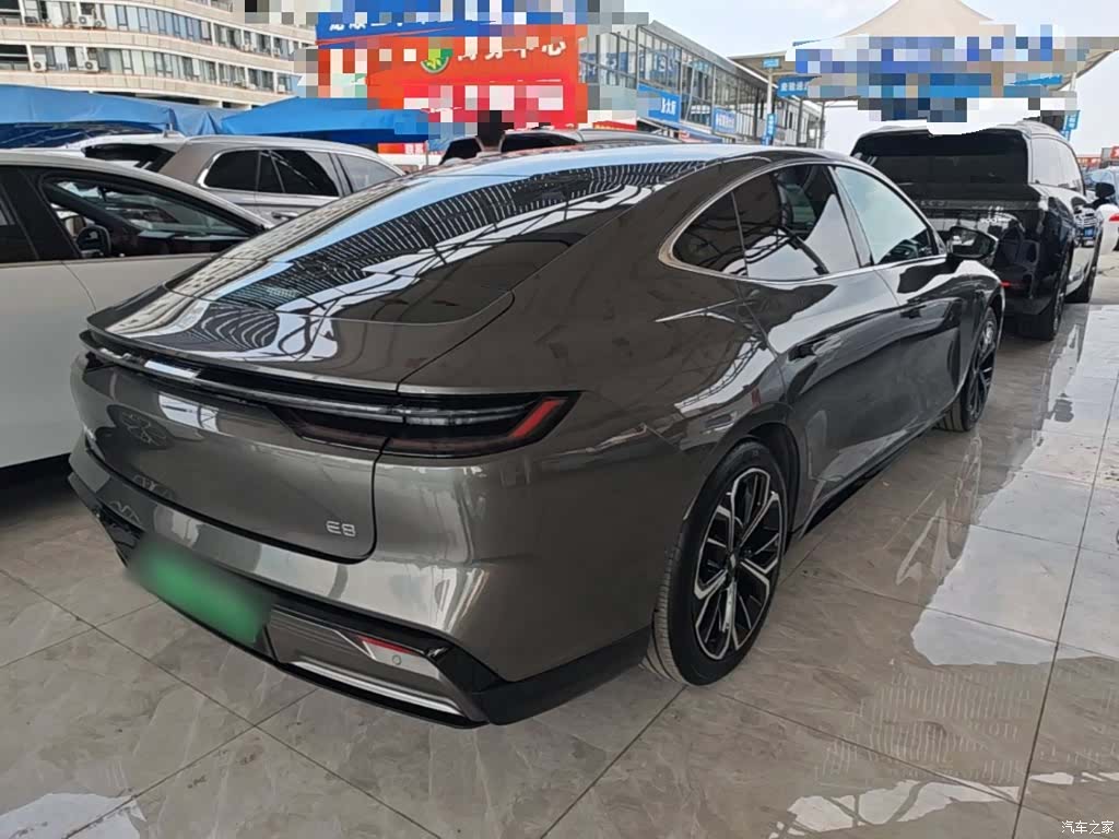Geely E8, 2025 7