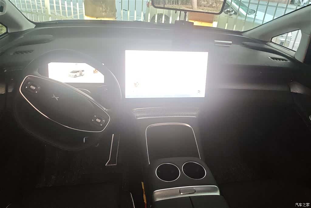 Xpeng X9, 2024 12