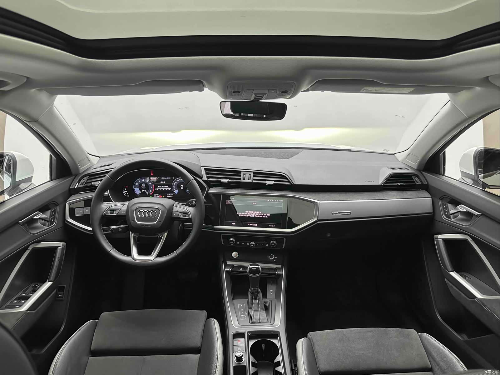 Audi Q3, 2022 6