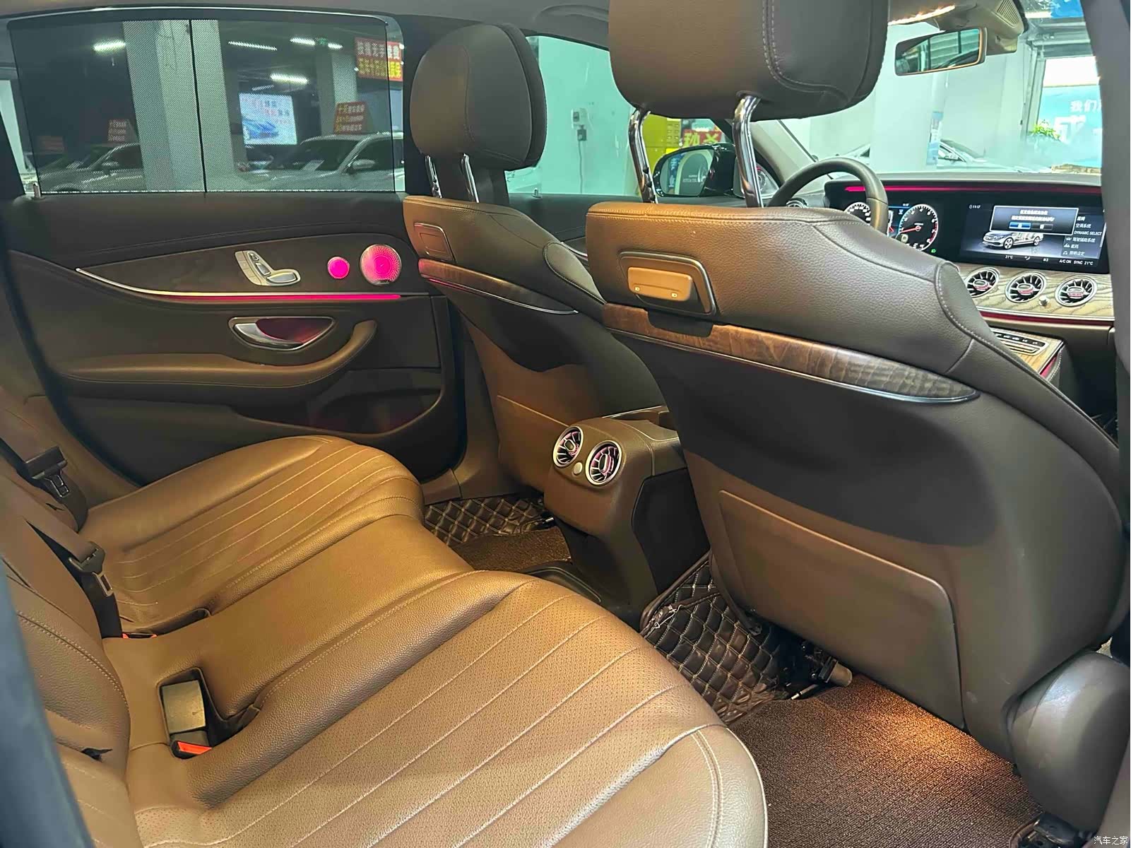 Mercedes-Benz E-Class, 2018 11