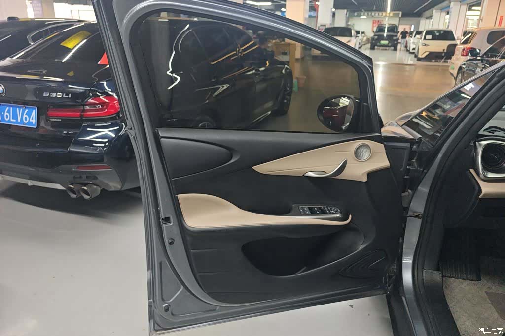 BYD Dolphin, 2023 7