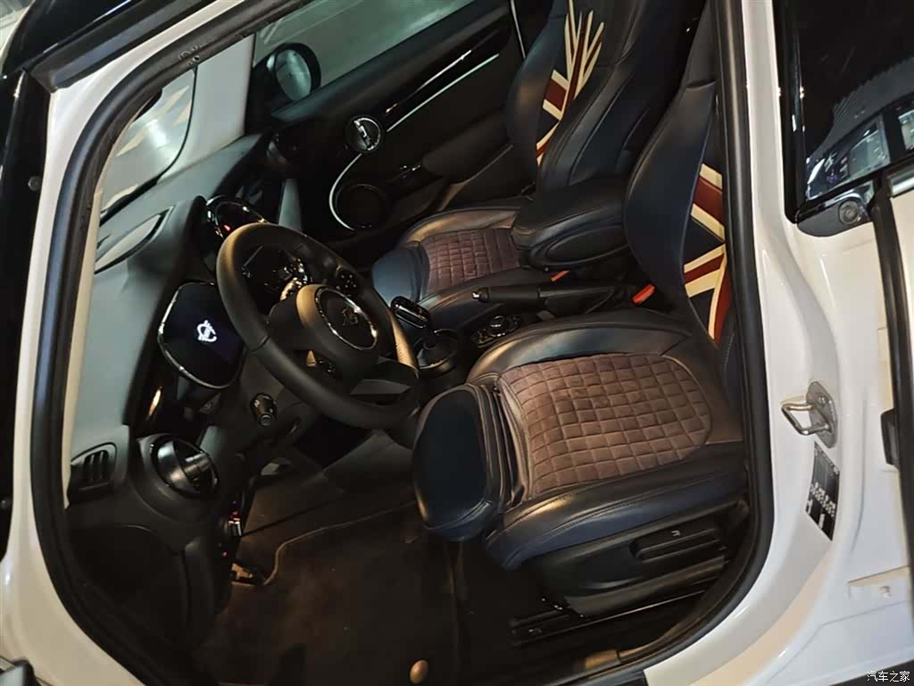 Mini Cooper, 2023 15