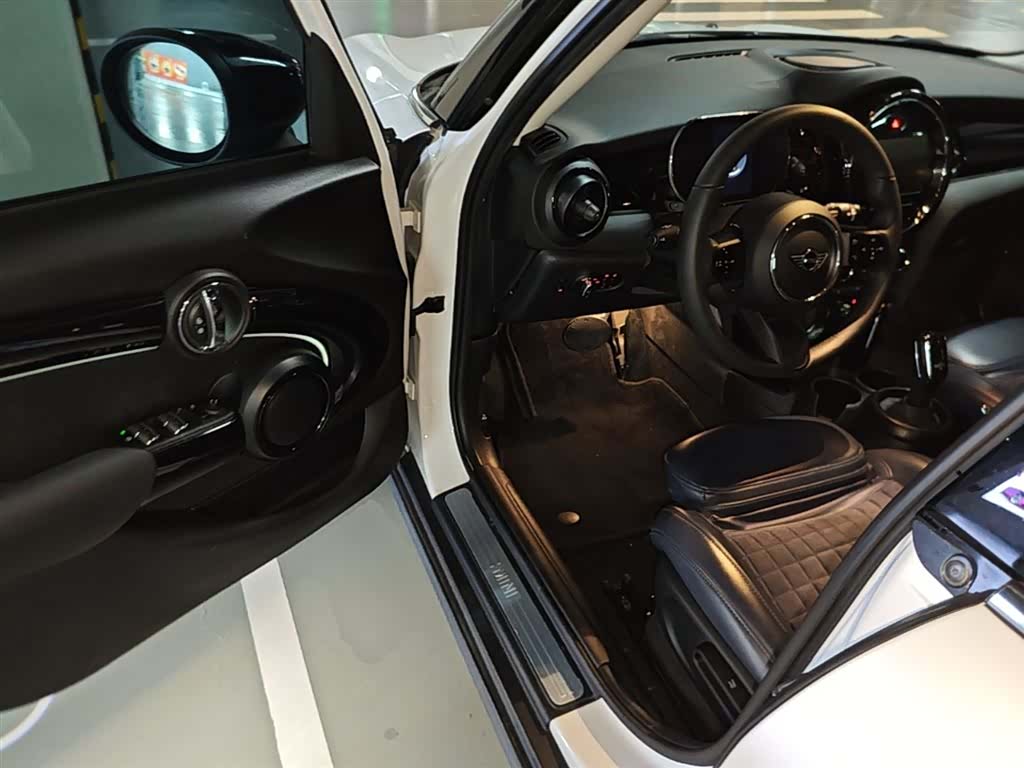 Mini Cooper, 2023 16