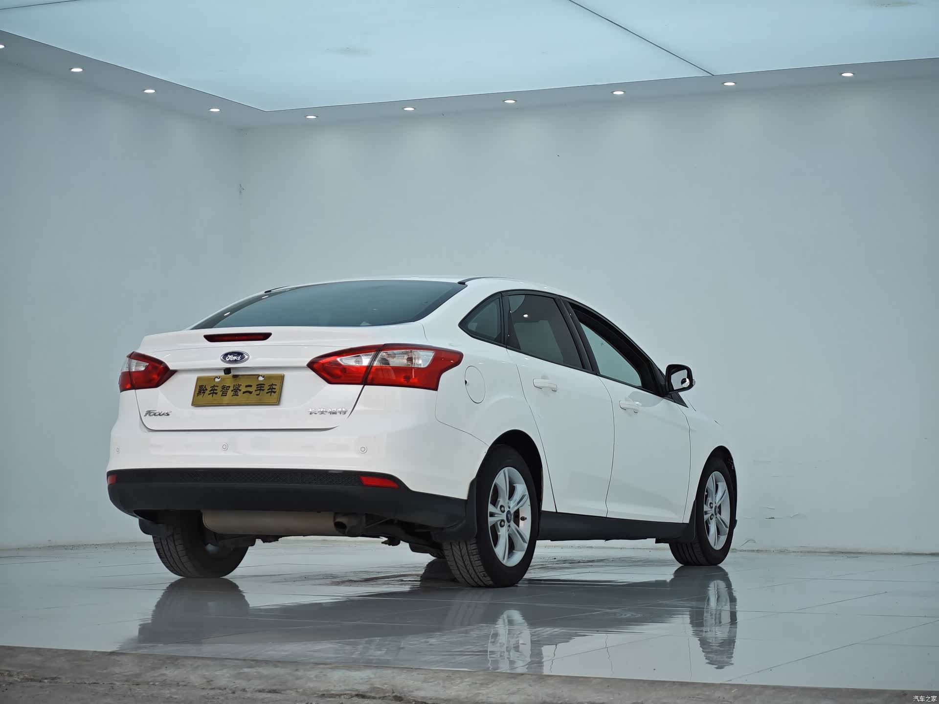 Ford Focus, 2013 6