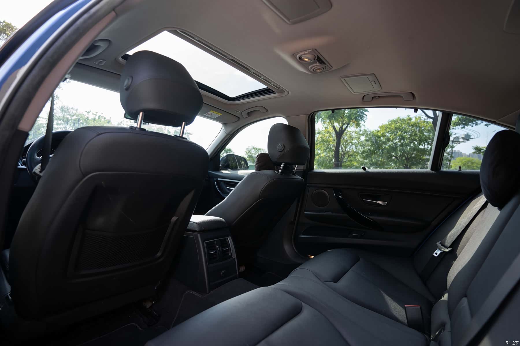 BMW 3 Series, 2017 10