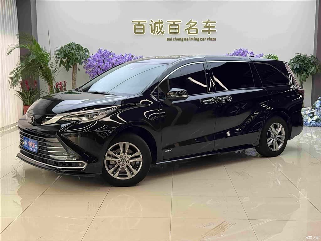 Toyota Sienna, 2024 2