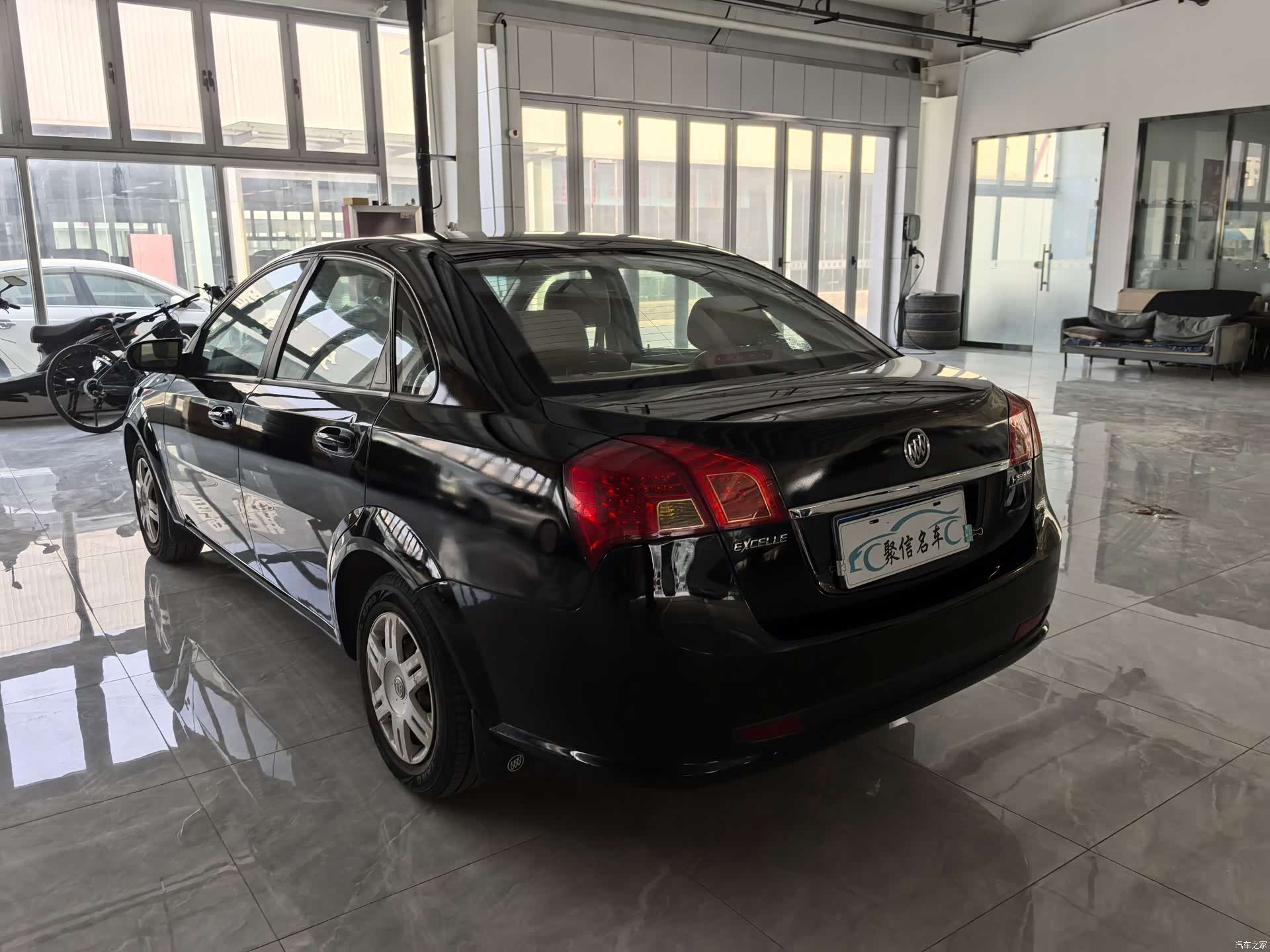 Buick 1.6LX-AT, 2010 все фото