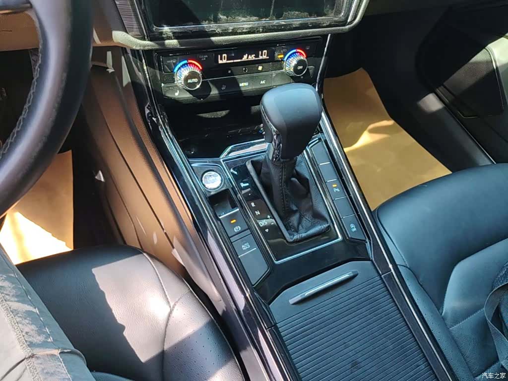 Volkswagen Phideon, 2017 10