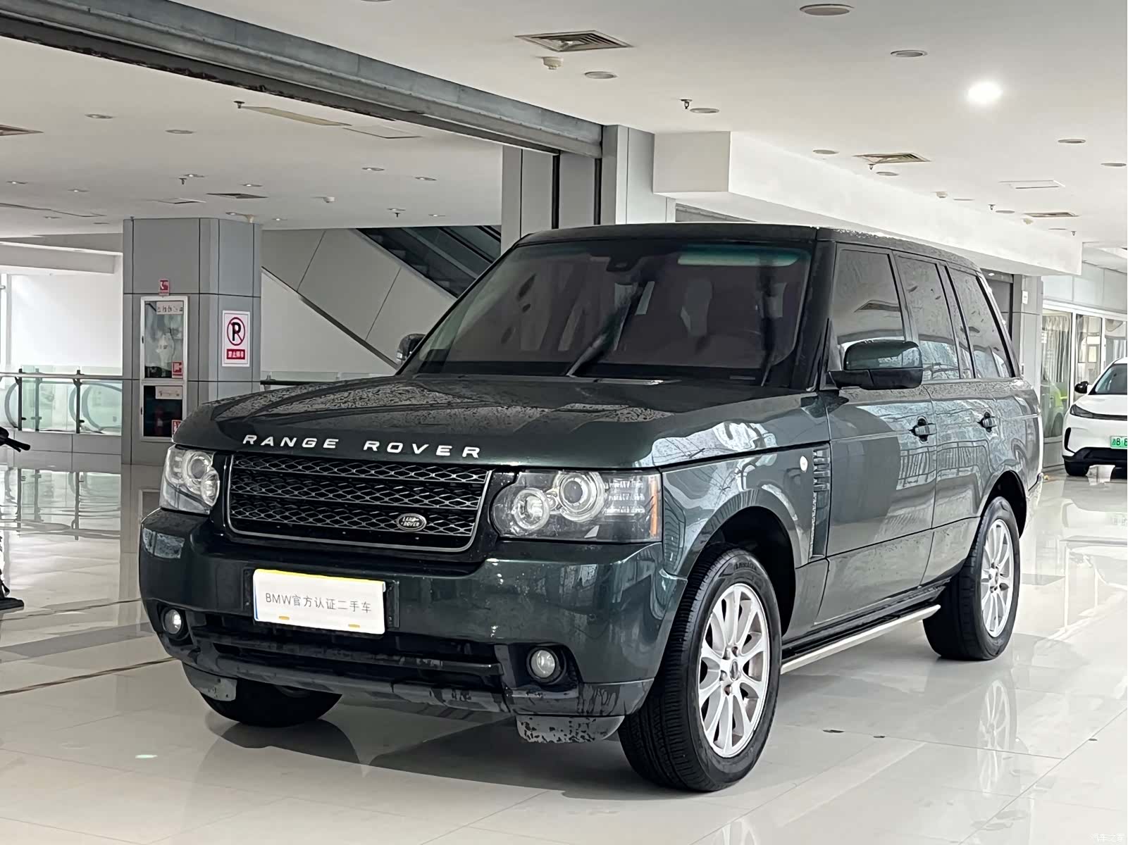 Land Rover Range Rover, 2011 14