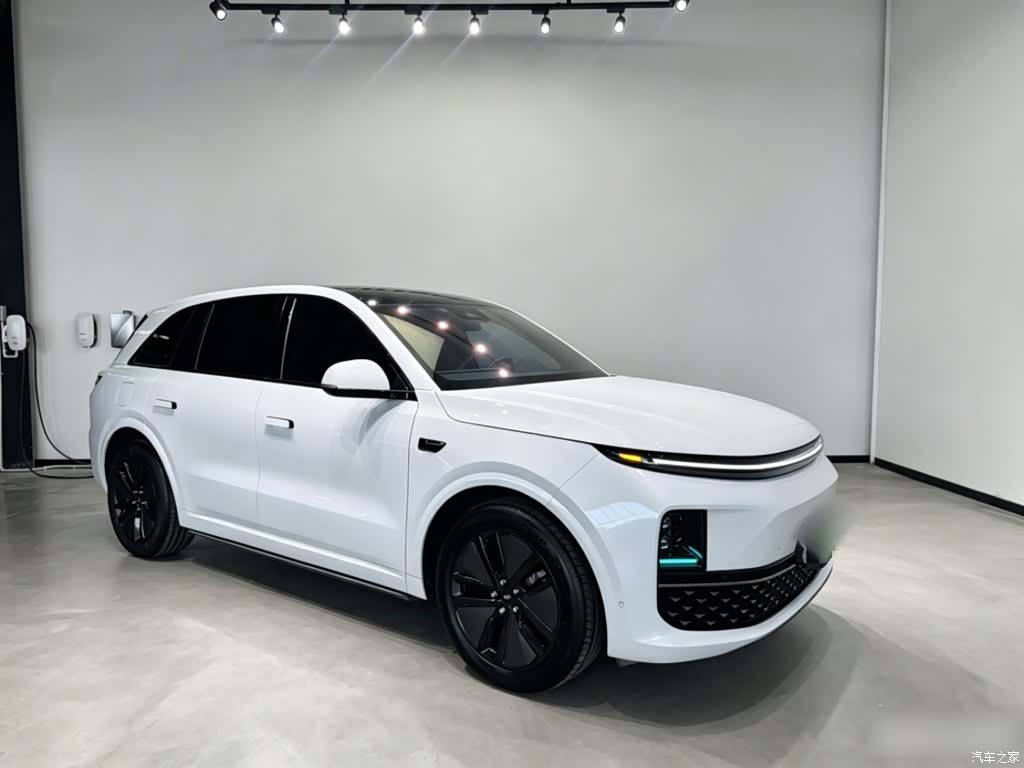 Li Auto L6, 2025 4