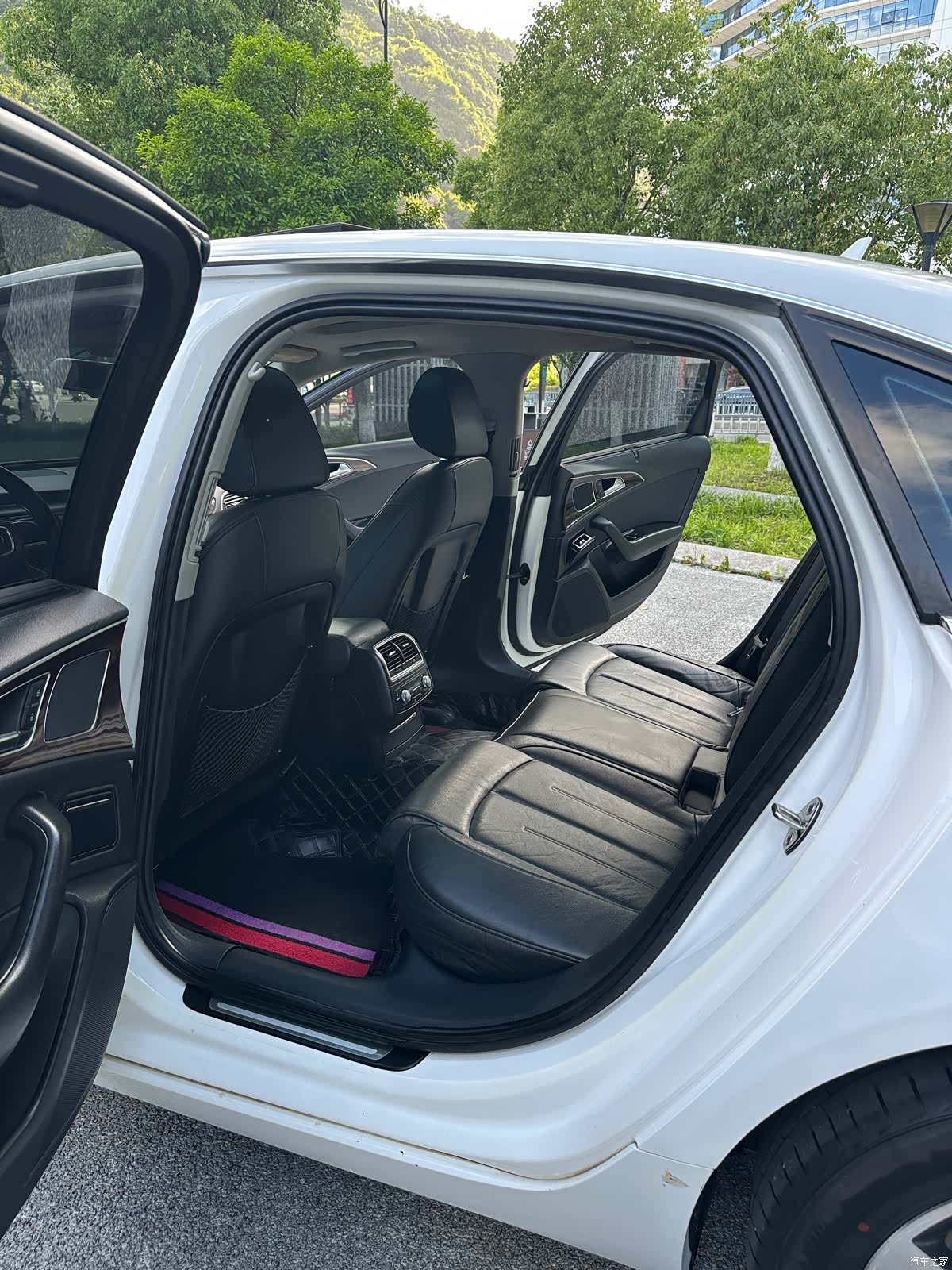 Audi A6L, 2015 10