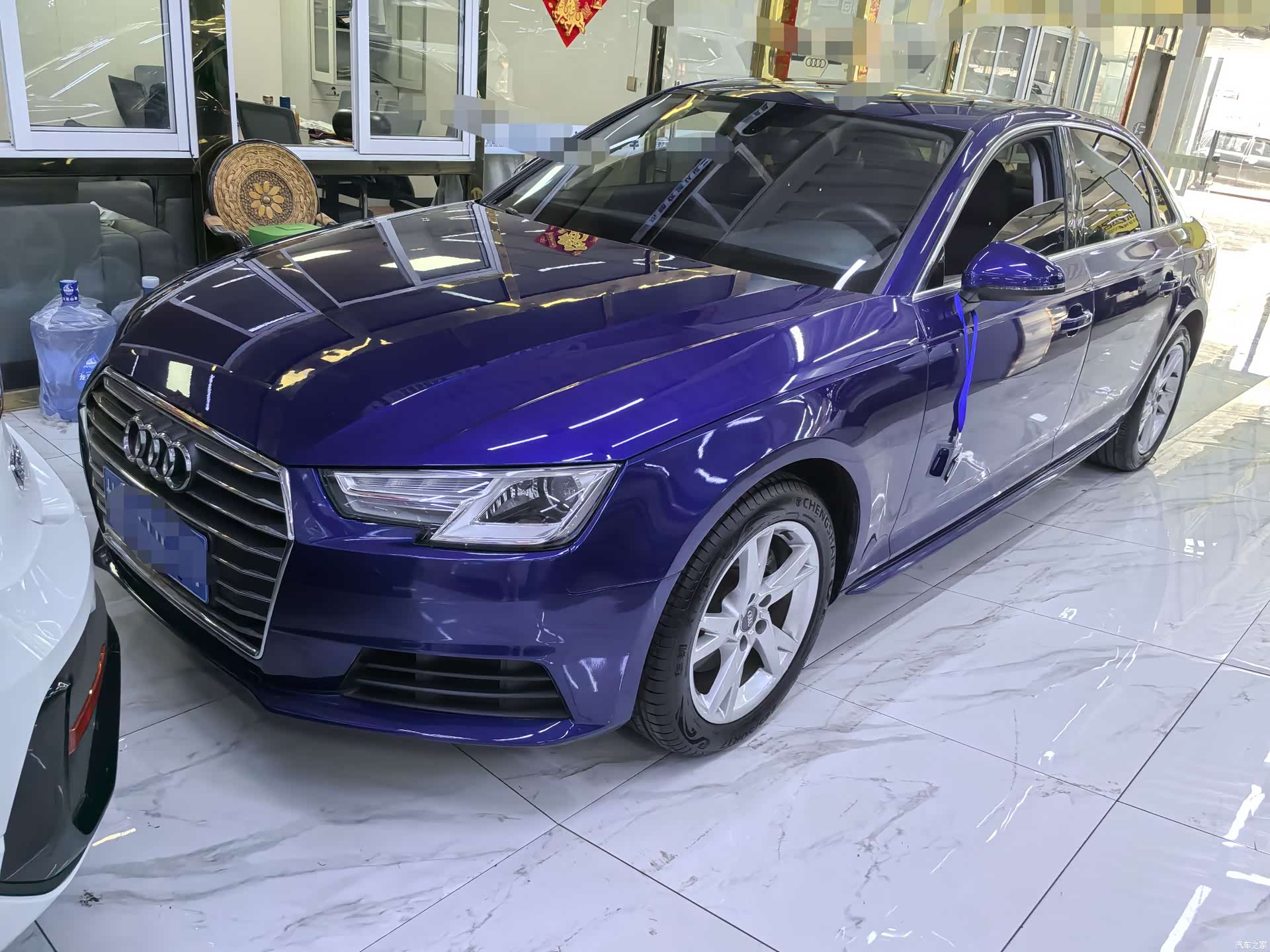 Audi A4L, 2017 1