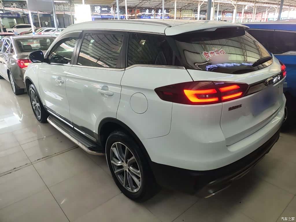 Geely Boyue, 2018 все фото