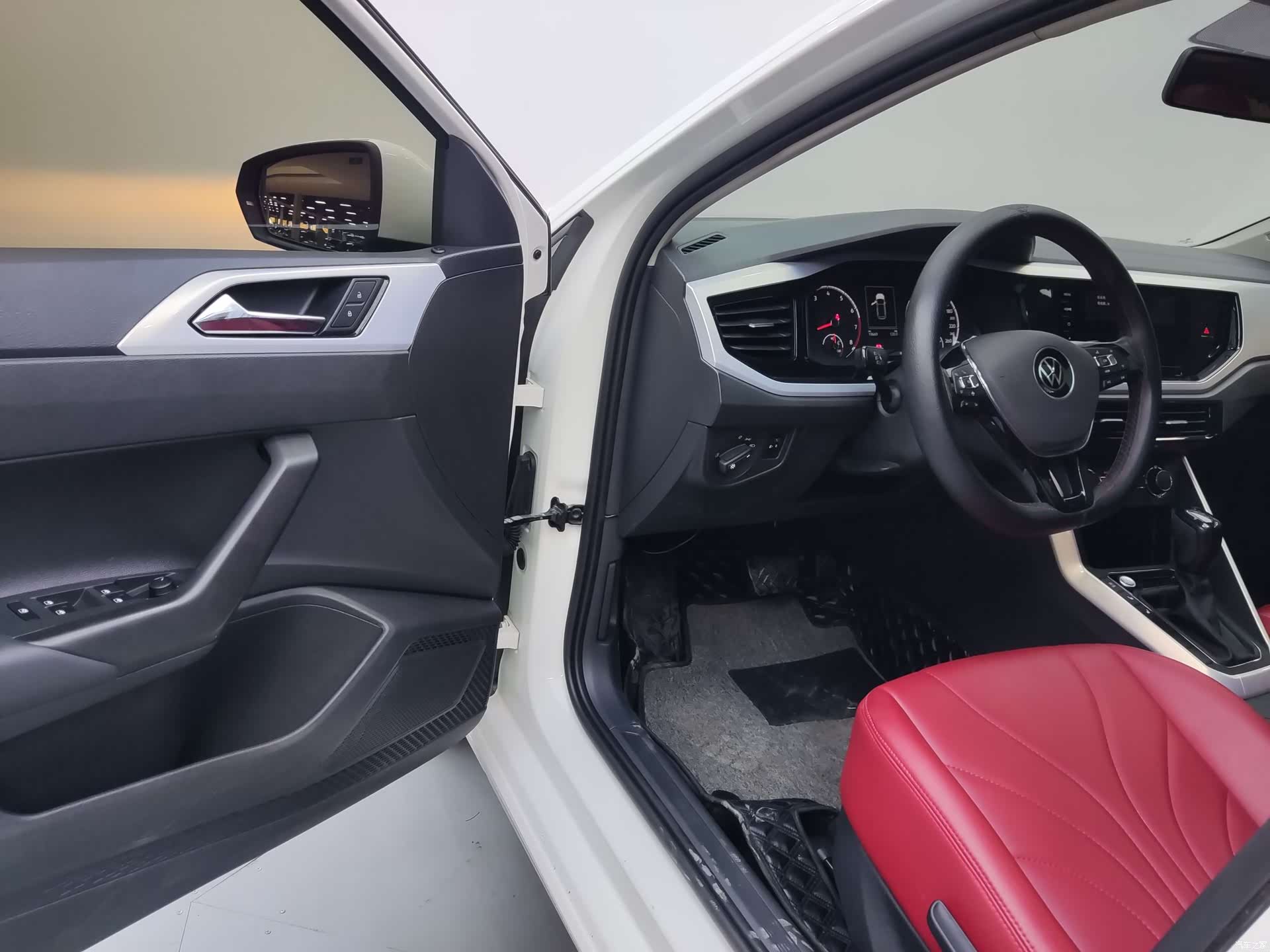 Volkswagen Polo, 2022 10