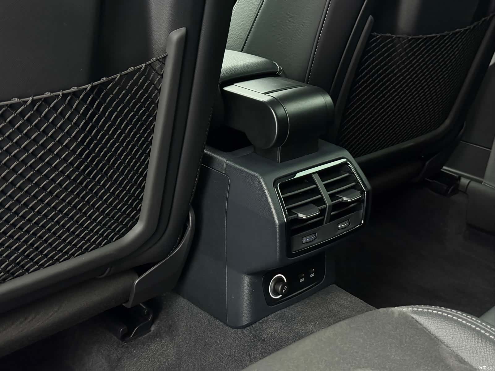 Audi Q3, 2022 14