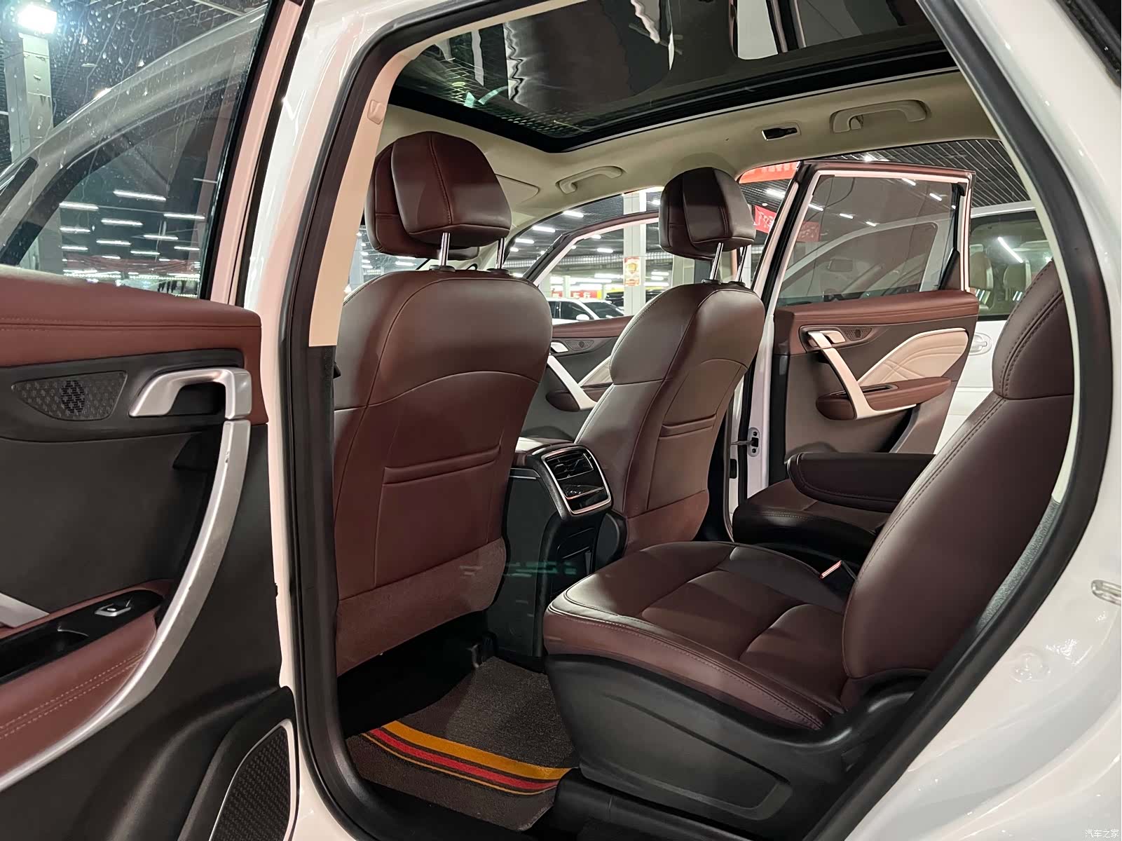 Geely Jiaji, 2022 11
