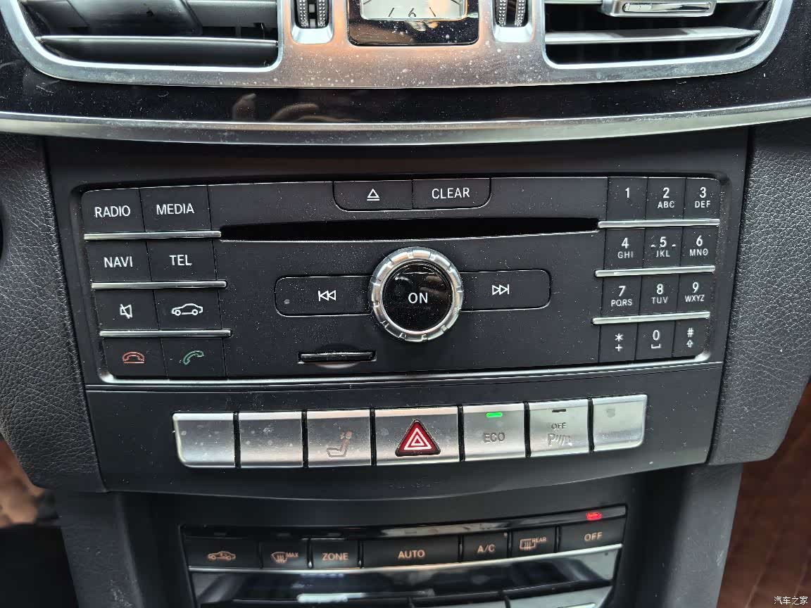 Mercedes-Benz E-Class, 2015 18