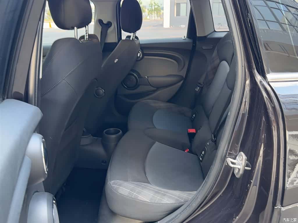 Mini Cooper, 2015 10