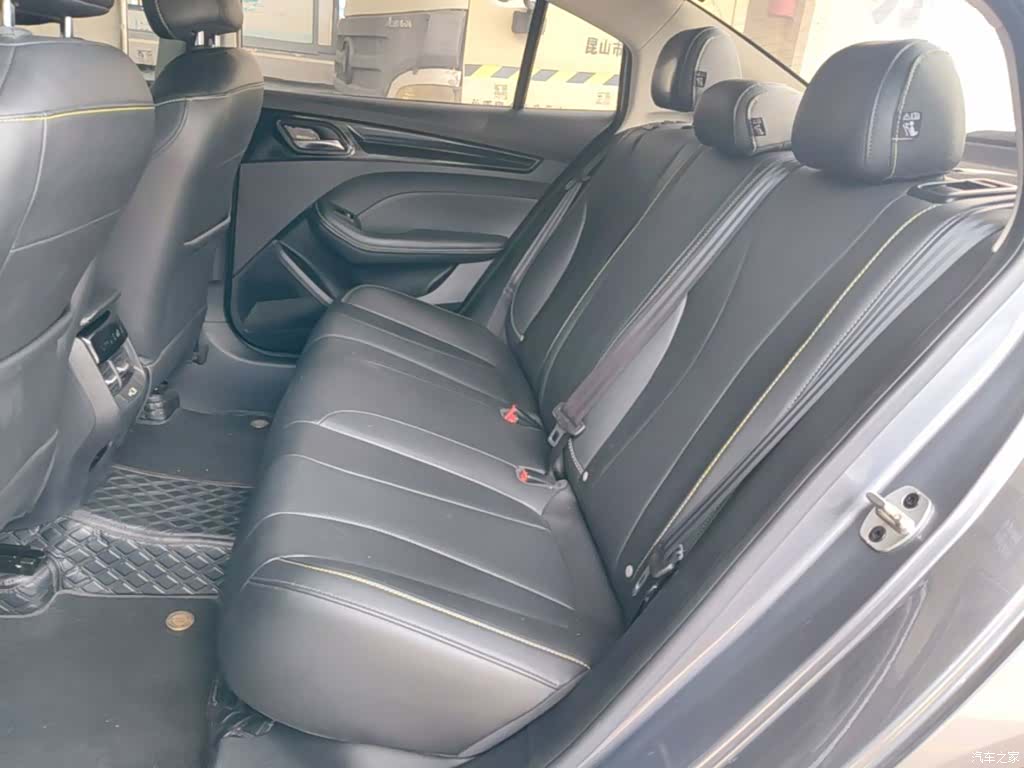 Roewe i5, 2022 17