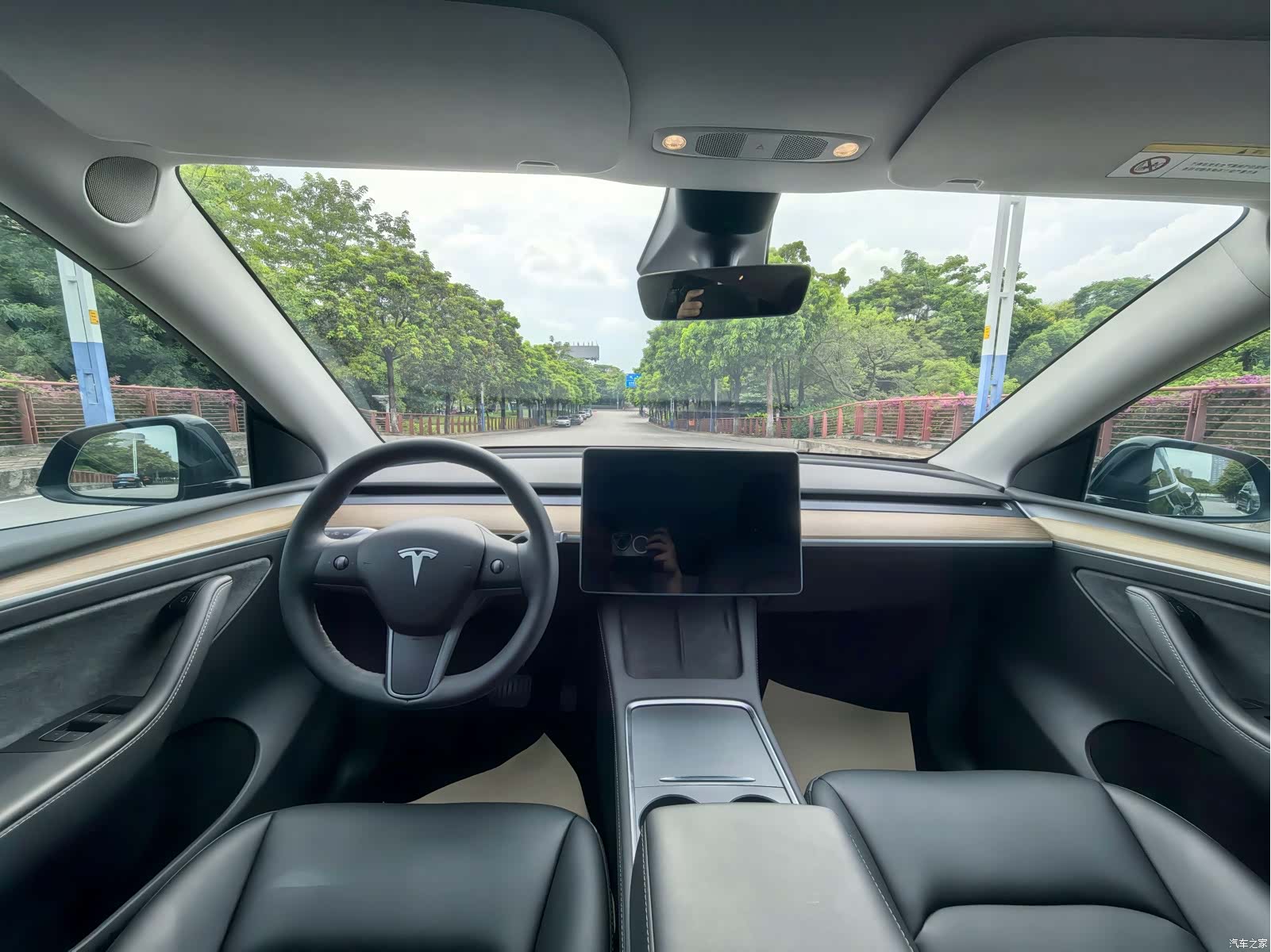 Tesla Model Y, 2022 12