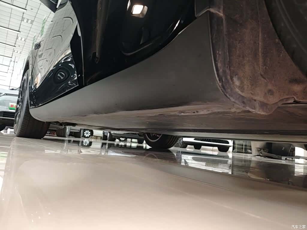 Tesla Model Y, 2023 22