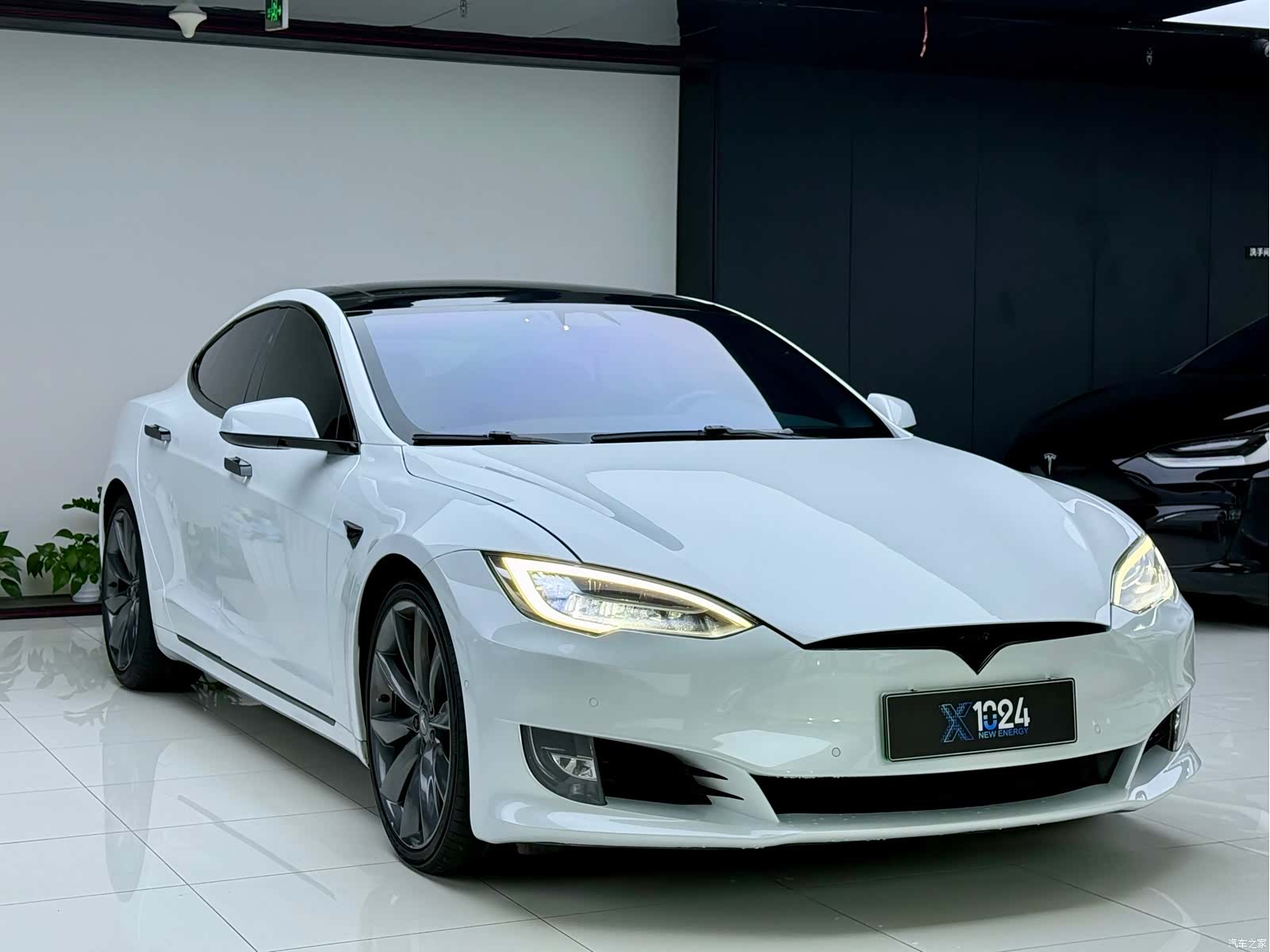 Tesla Model S, 2018 3