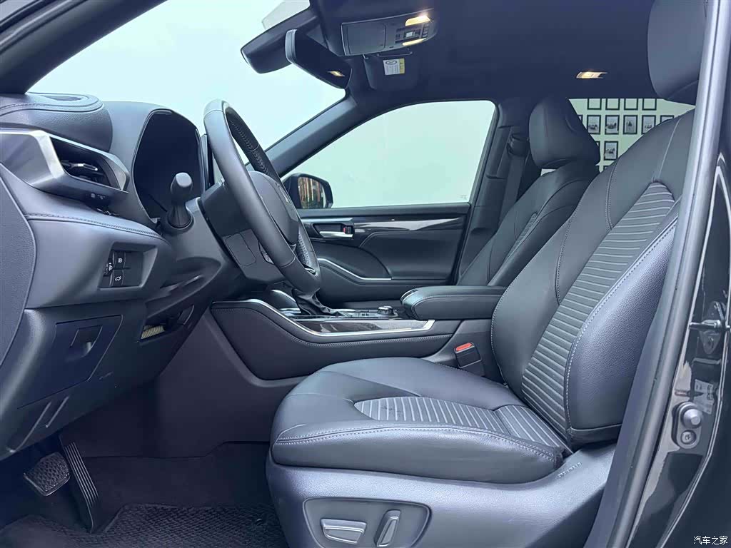 Toyota Crown, 2023 16