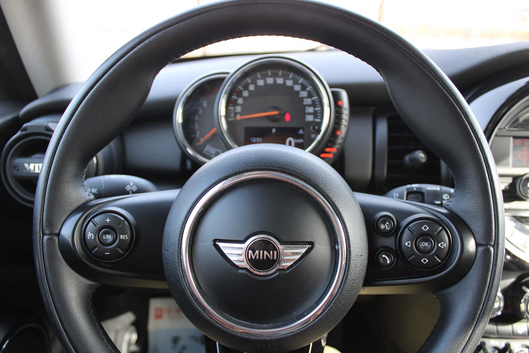 Mini ONE+, 2015 14