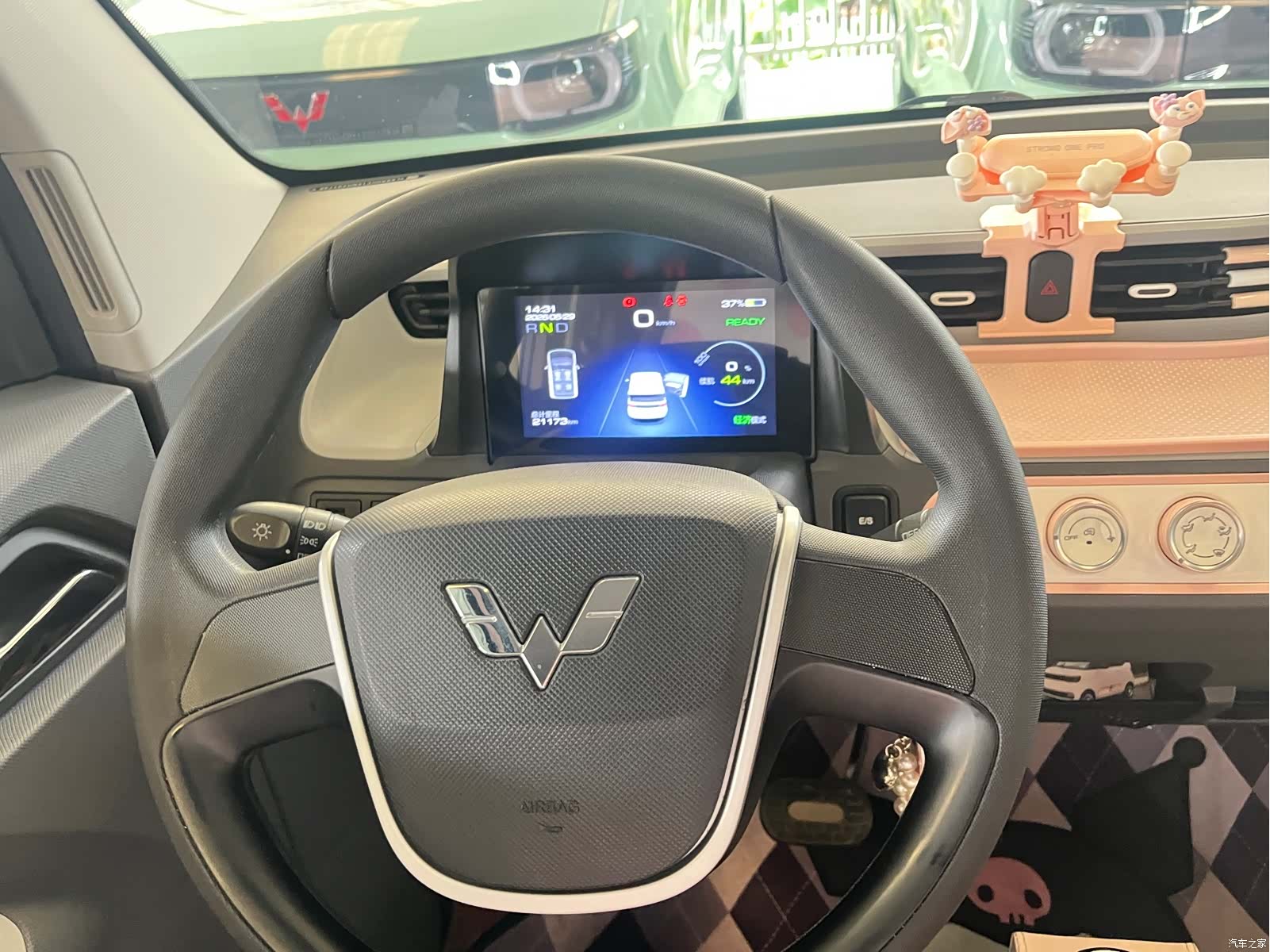 Wuling MINIEV, 2022 11