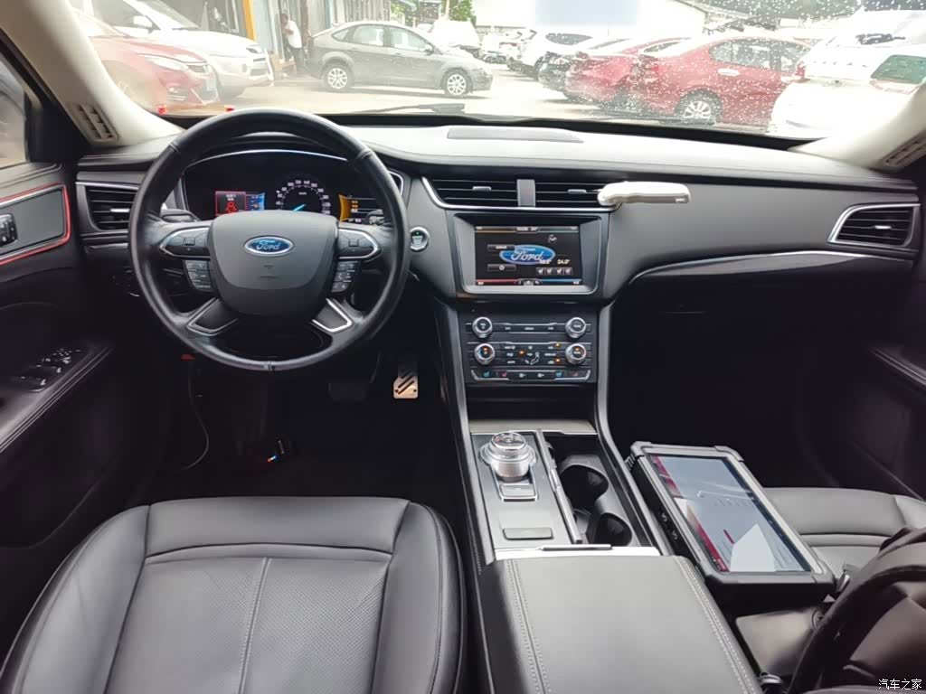 Ford Taurus, 2016 10