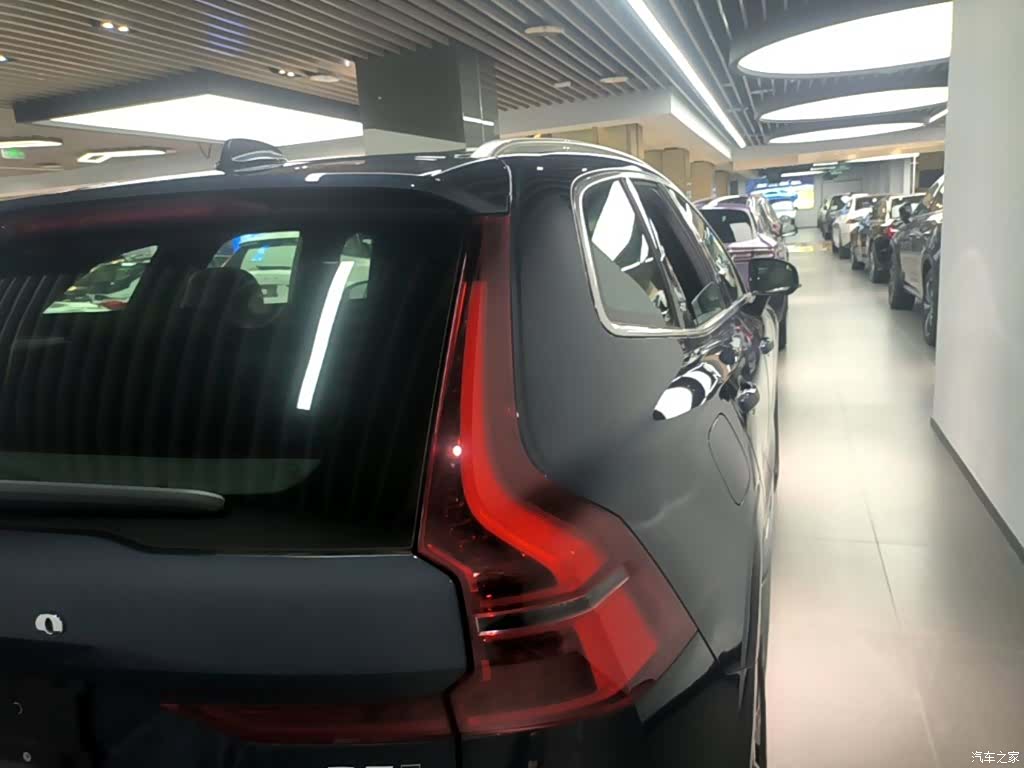 Volvo XC60, 2026 8
