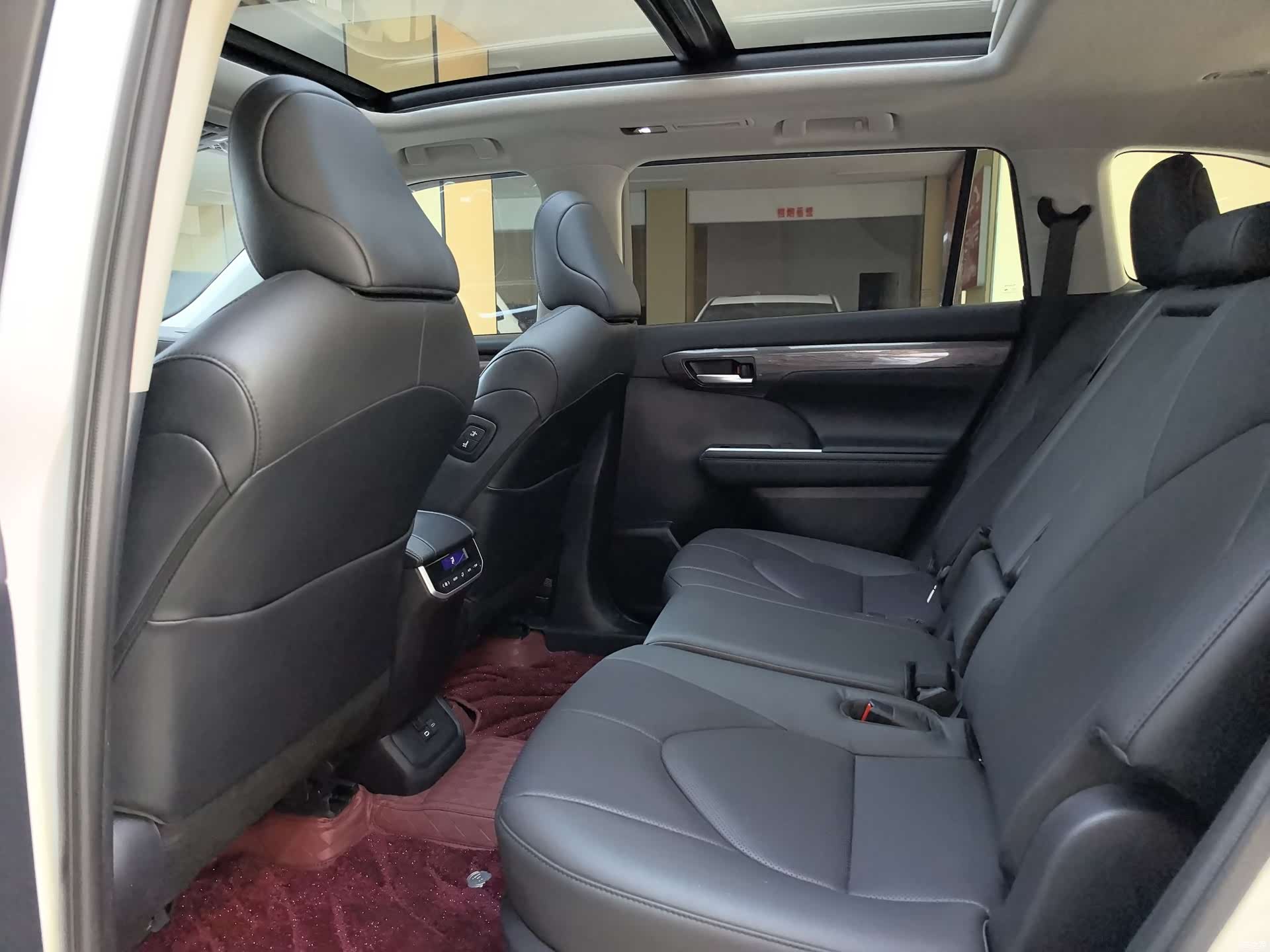 Toyota Highlander, 2025 8