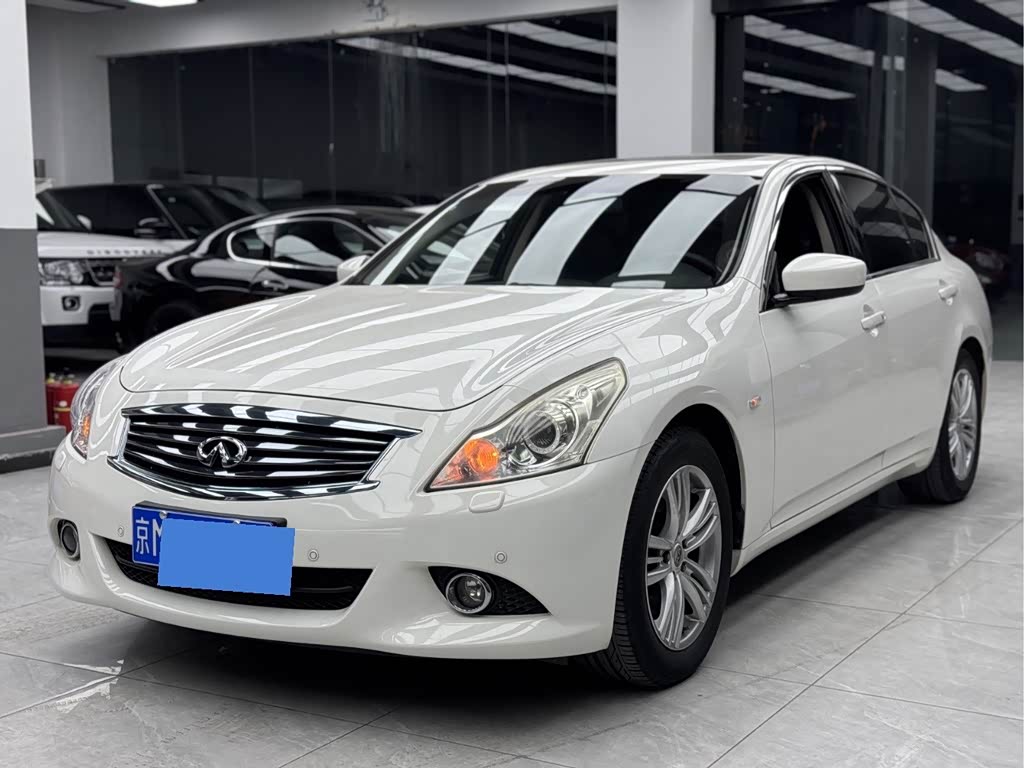 Infiniti G