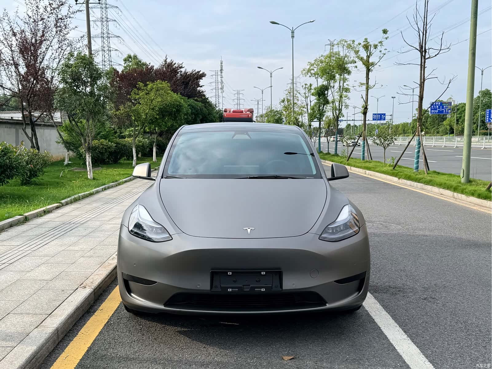 Tesla Model Y, 2022 19