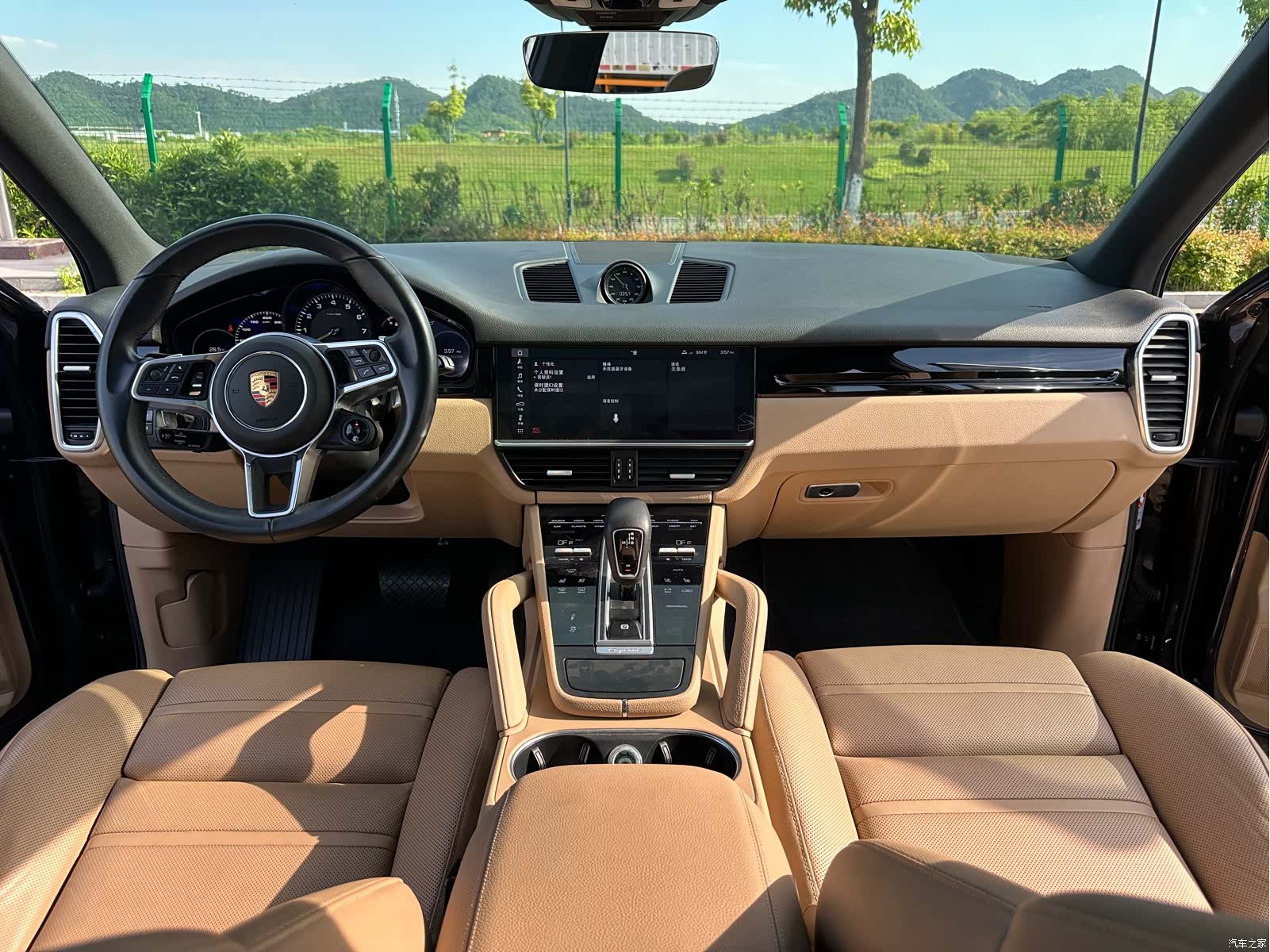 Porsche Cayenne, 2019 все фото