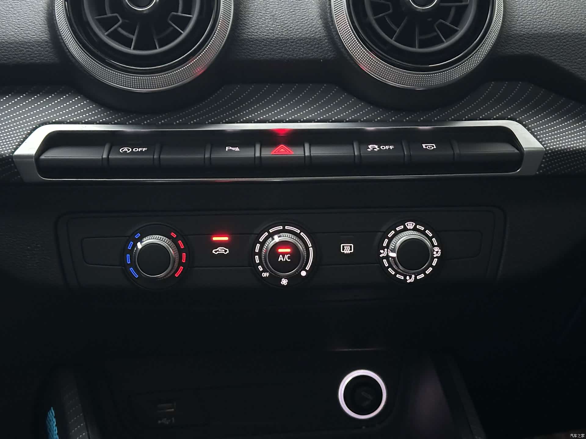 Audi Q2L, 2023 6