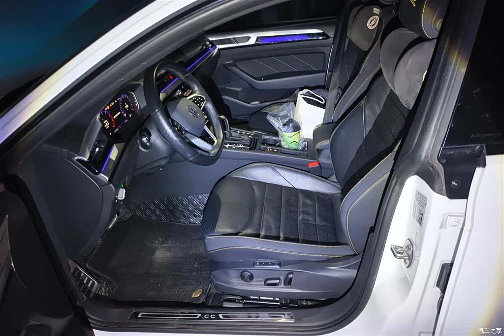 Volkswagen CC, 2024 9