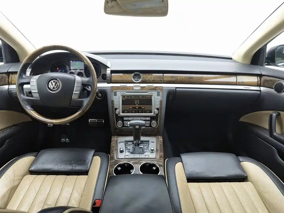 Volkswagen Phaeton