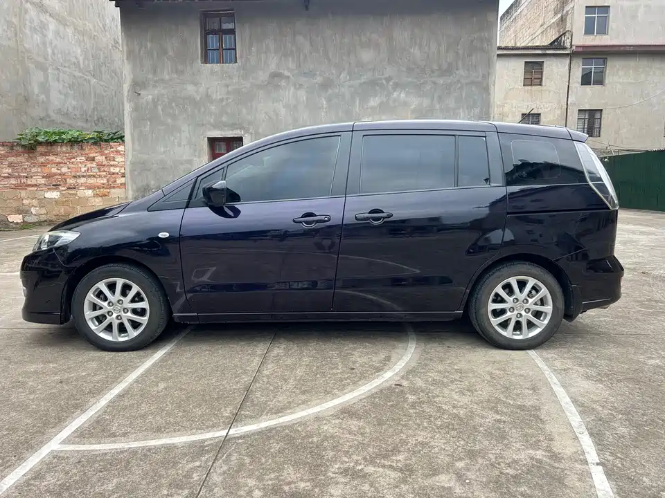Mazda 5