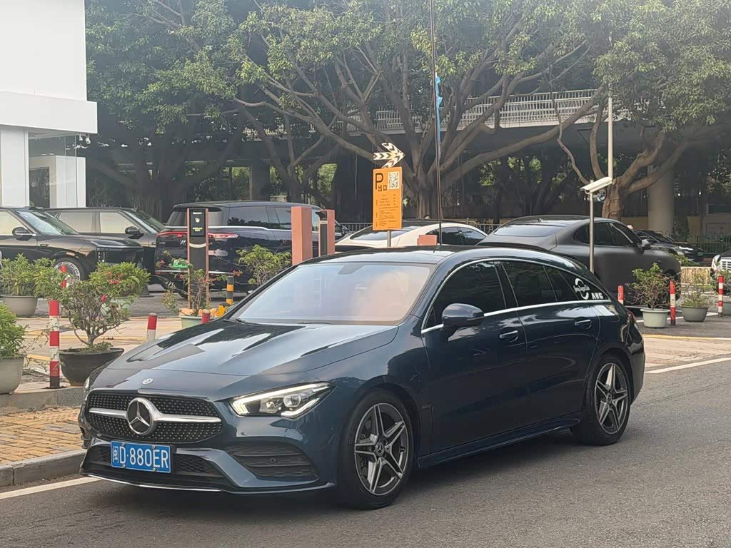 Mercedes-Benz CLA
