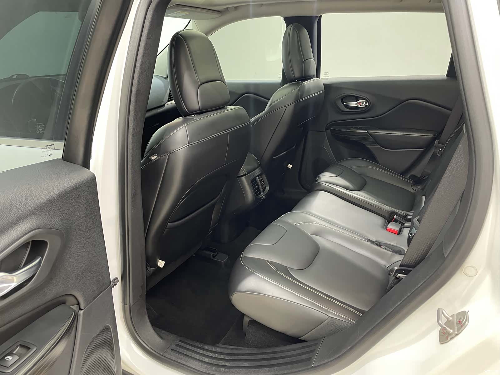 Jeep Cherokee, 2017 14